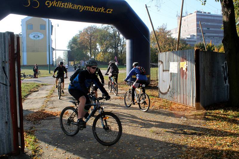 Z pivovaru vystartovaly v sobotu dopoledne stovky cyklistů na tradiční společenskou vyjížďku.