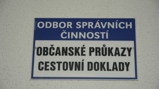 Do konce roku musí být vyměněny občanské průkazy vydané do 31. prosince 2003.