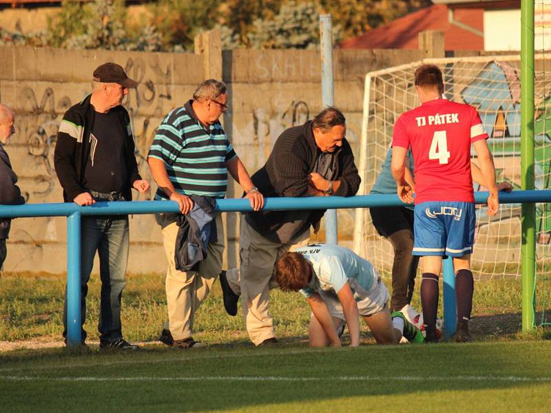 Fotbalové derby I.B třídy vyhrál Pátek, na půdě Sadské zvítězil 2:1.