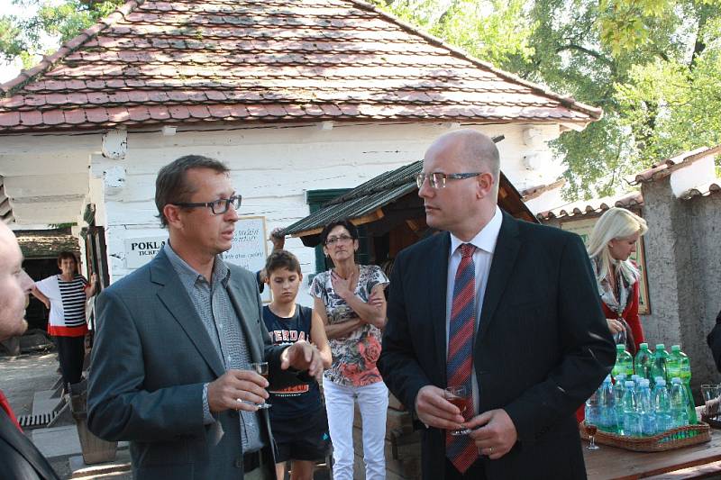 Premiér Bohuslav Sobotka navštívil Přerov nad Labem a Nymburk.