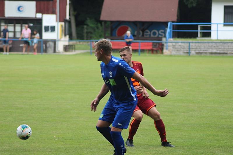 Z přípravného fotbalového utkání Slovan Poděbrady - Český Brod B (1:4)