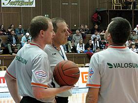 Z utkání Mattoni NBL: Nymburk - Kolín (102:45).