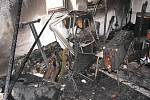 Při požáru v kulturním domě shořely muzikantům nástroje