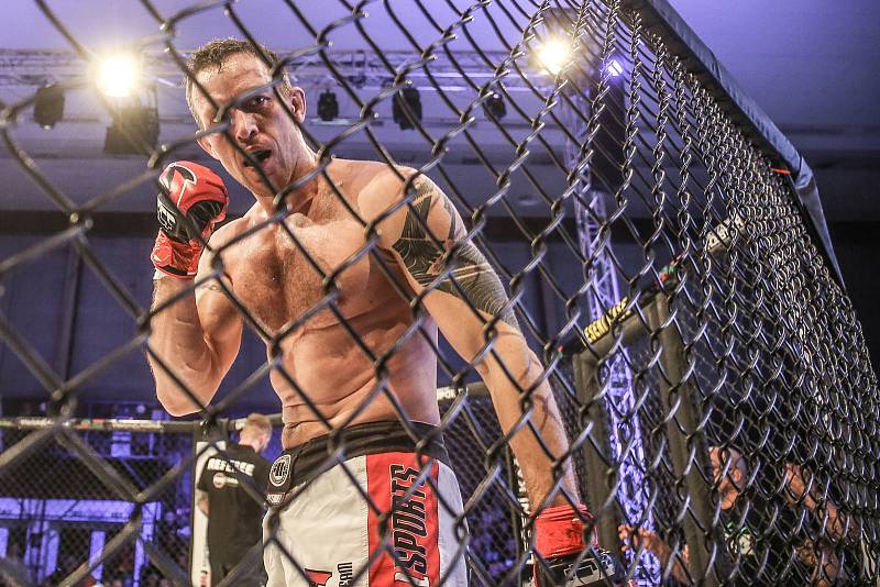 Galevečer MMA GCF 61 Cage Fight Nymburk se ve Sportovním centru konal v neděli 26. ledna.