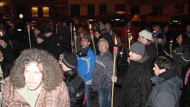 Pokojné demonstrace v Lysé se zúčastnily desítky lidí.