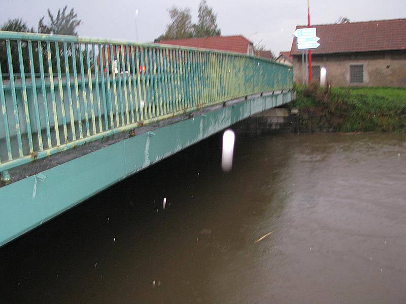 V pondělí večer Mrlina překročila výšku dvou metrů