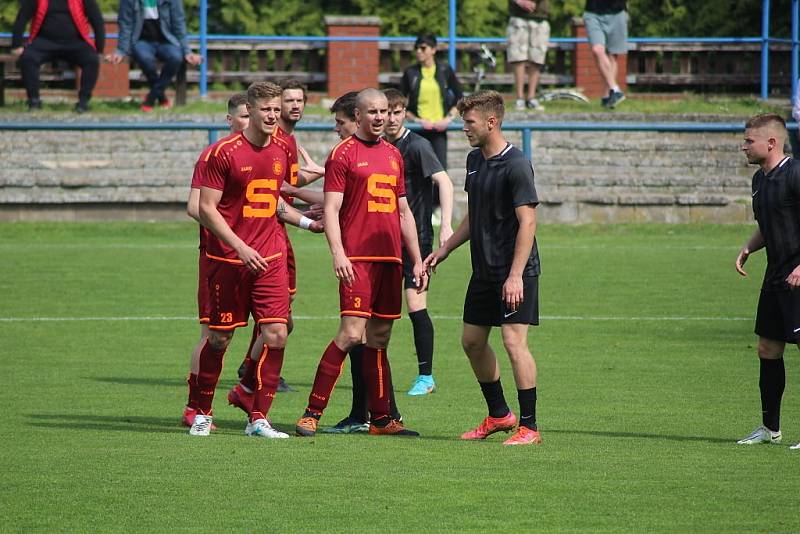 Z fotbalového utkání I.A třídy Slovan Poděbrady - Čáslav B