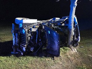 Dopravní nehoda osobního automobilu v Poděbradech - Polabci.