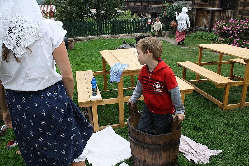 V Přerově nad Labem zažili dožínkovou slavnost V zámku a podzámčí.