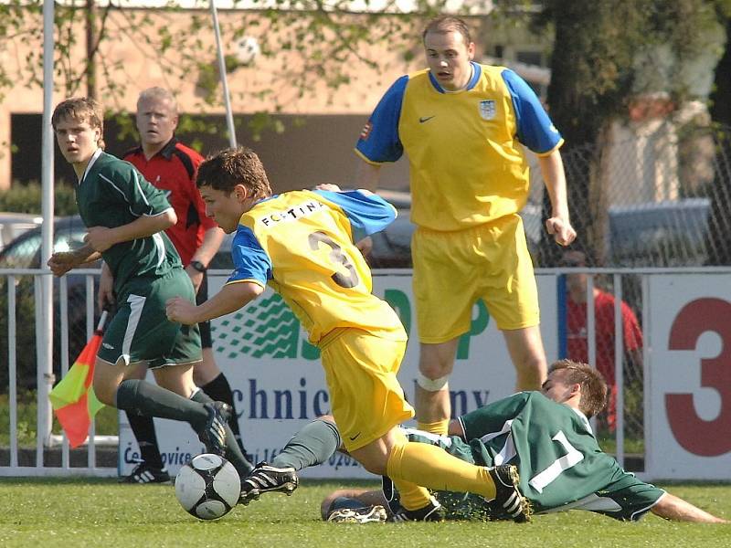 Z divizního fotbalového utkání Union Čelákovice - Rakovník (4:0)