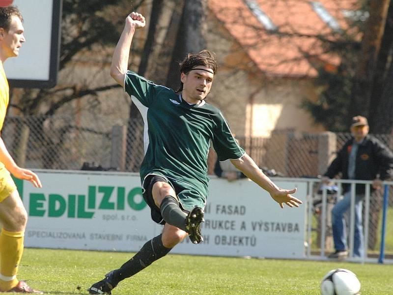 Z divizního fotbalového utkání Union Čelákovice - Rakovník (4:0)