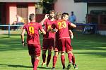 Z fotbalového utkání I.A třídy Slovan Poděbrady - Pšovka Mělník (4:1)