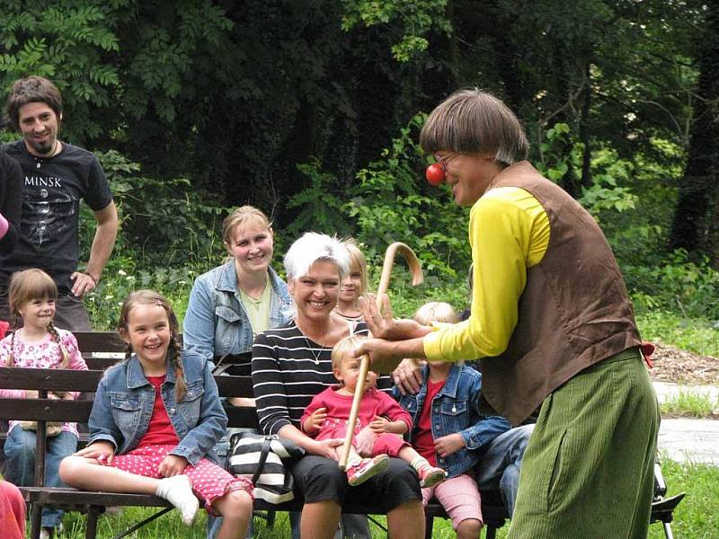 V Lysé nad Labem se konal tradiční divadelní hudební festival Luftfest. Klaun Bilbo rozesmál děti i dospělé.