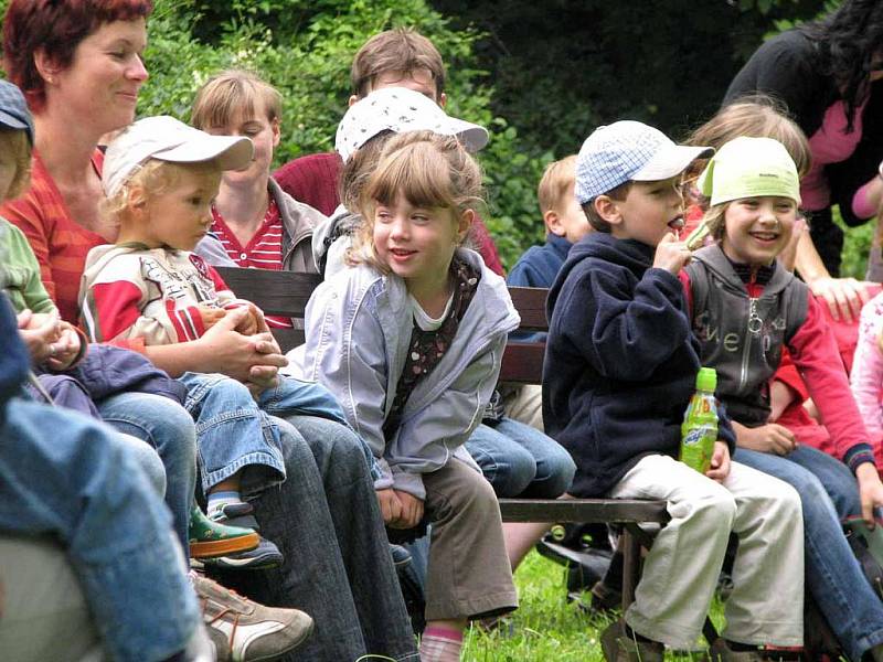 V Lysé nad Labem se konal tradiční divadelní hudební festival Luftfest. Klaun Bilbo rozesmál děti i dospělé.