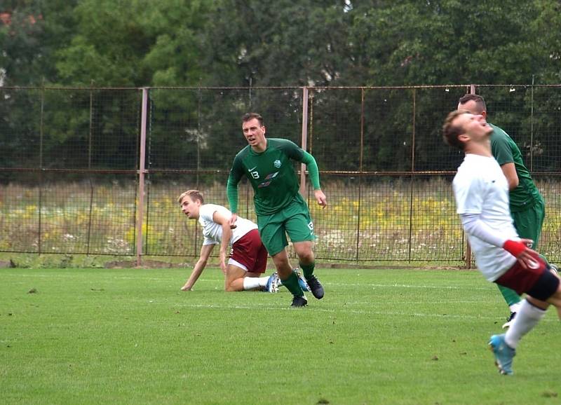 Z fotbalového utkání I.A třídy Polaban Nymburk - Bohemia Poděbrady (3:1)