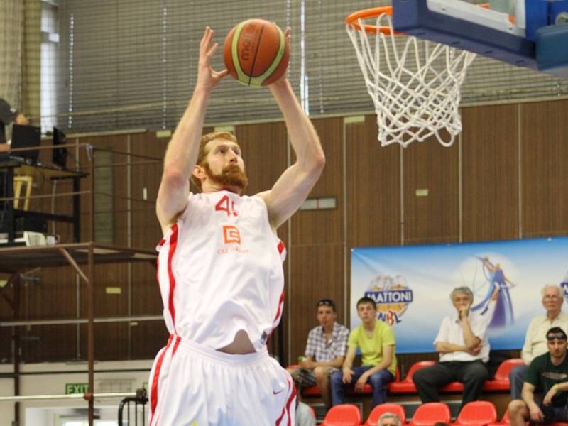 Z basketbalového utkání play off Mattoni NBL Nymburk - USK Praha