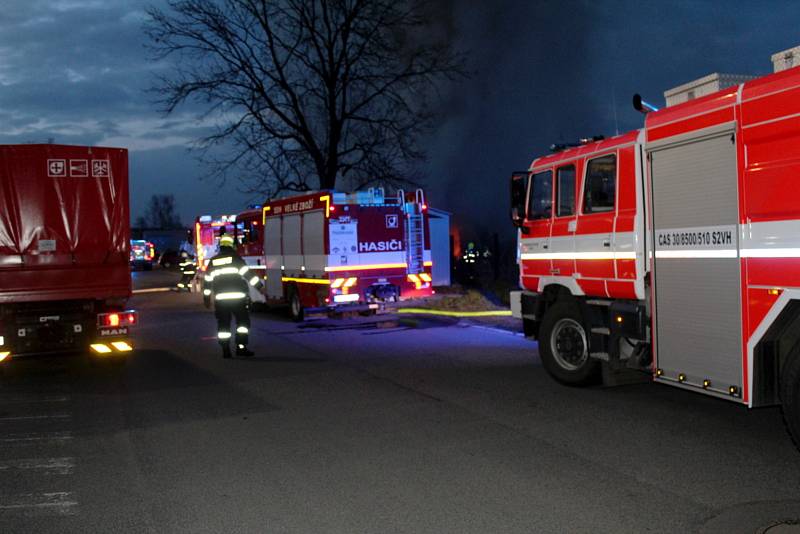 Požár bývalé výtopny na sídlišti v Jankovicích v Nymburce.