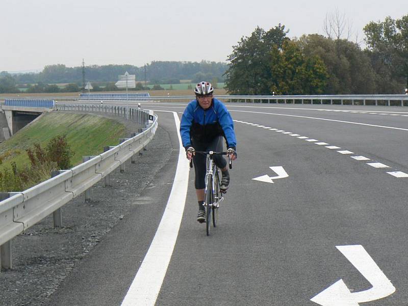 Otevření nymburského obchvatu u podniku Poděbradka