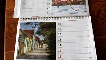 Kalendář Nymburka pro letošní rok. I ten příští bude sestaven z fotografií amatérů.