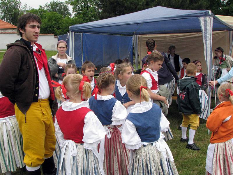 V nymburce proběhla v sobotu už tradiční soutěž folklofních souborů Vonička 2009.