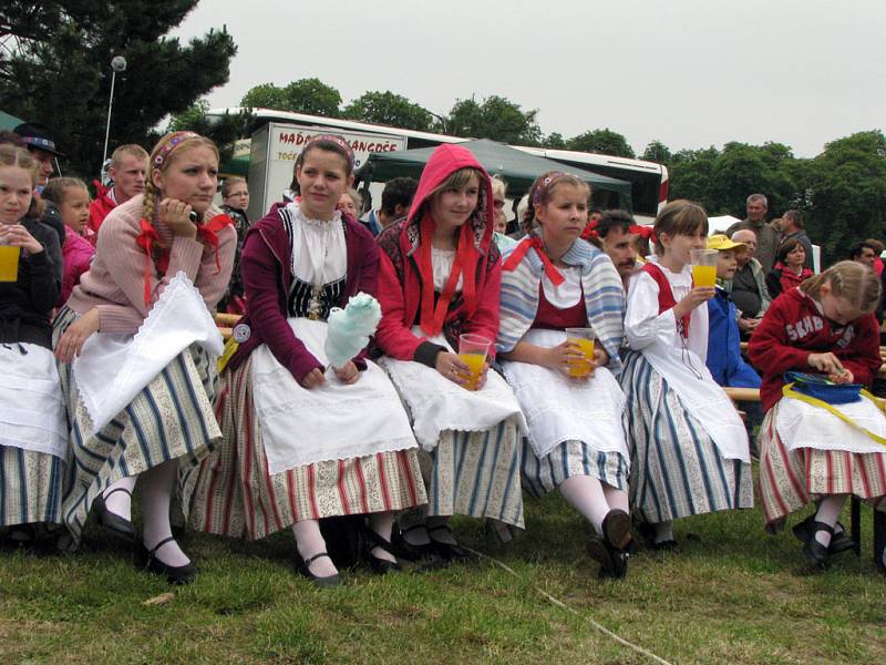 V nymburce proběhla v sobotu už tradiční soutěž folklofních souborů Vonička 2009.