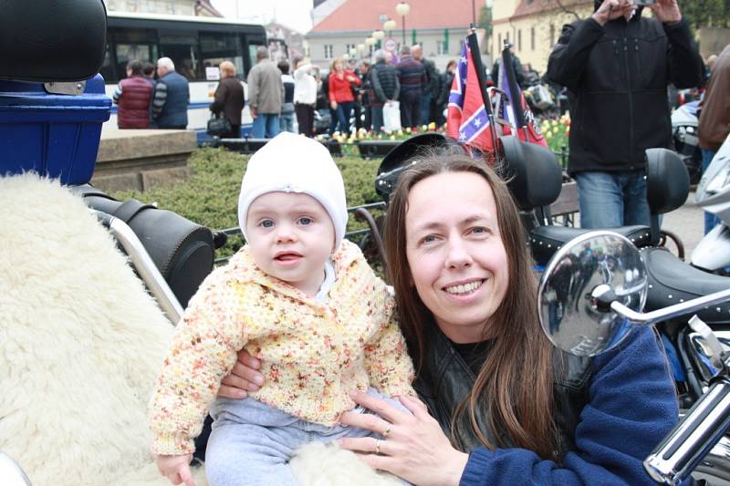 Zahájení motorkářské sezony v Poděbradech.