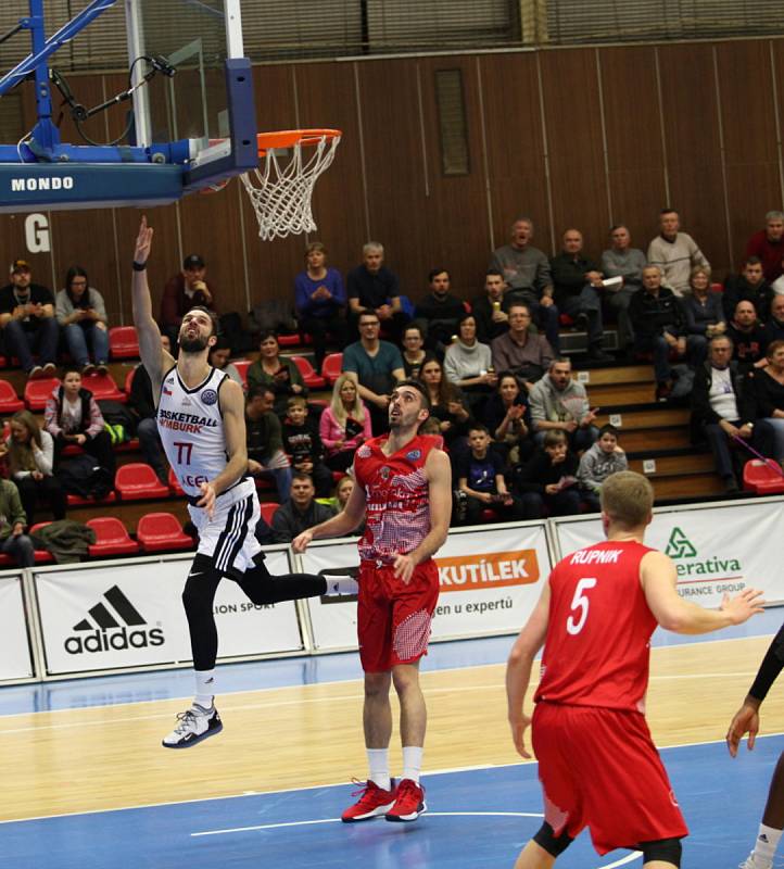 Basketbalisté Nymburka porazili v posledním domácím zápase Ligy mistrů španělskou  Fuenlabradu.