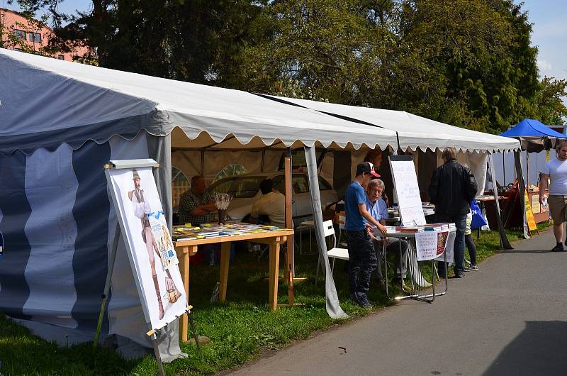 Z akce Lodě na Labi v Nymburce