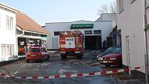 Požár autocentra v Činěvsi