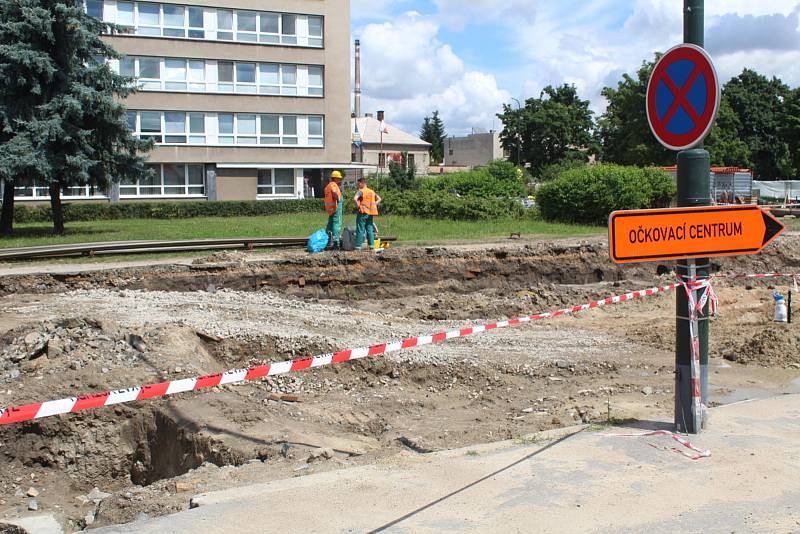 Situace na stavbě druhého kruhového objezdu v Nymburce.