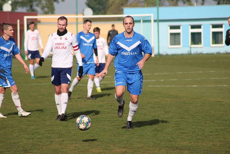 Z přípravného fotbalového utkání Velim - Poříčany (2:1)