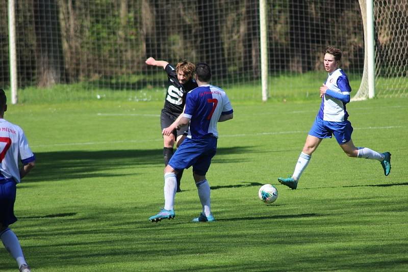 Z fotbalového utkání I.A třídy Slovan Poděbrady - Pšovka Mělník