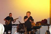 Slavná skupina Jazz Q vystoupila v sále nymburské restaurace Rustica na Cejpovně