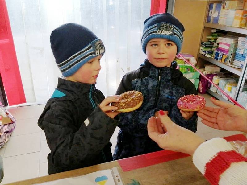 Prostory Handicap centra Srdce na poděbradském Ostende slouží od začátku ruské války jako potravinová banka a centrum pro materiální pomoc uprchlíkům.