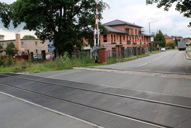 Úsek, v němž by se měl chybějící chodník začít stavět ještě letos.