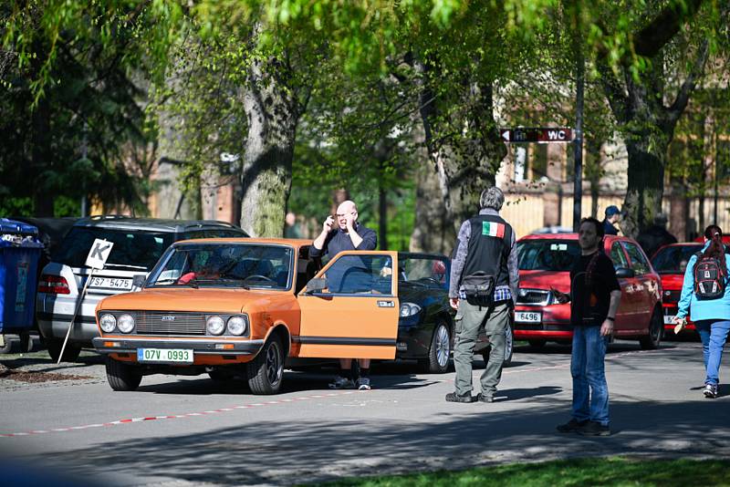 Na Poděbradské kolonádě se uskutečnilo již 23. setkání italských aut.