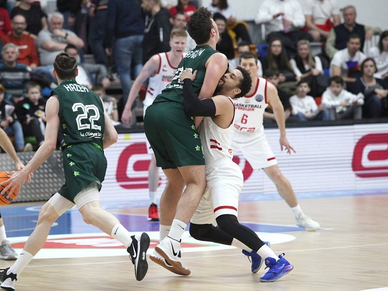 Z basketbalového utkání Ligy mistrů Nymburk - Bandirma (92:70)