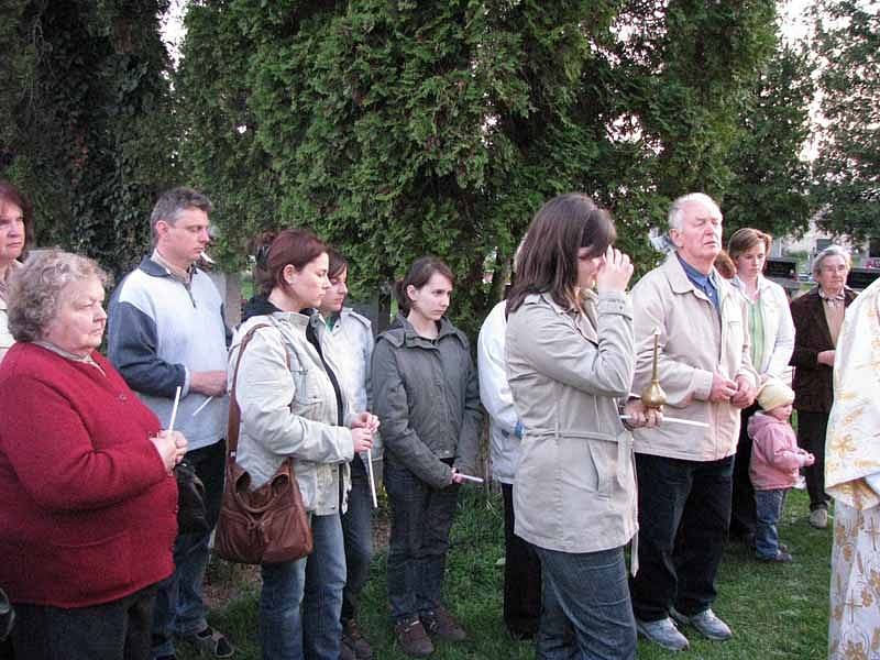 V kostele v Hrubém Jesníku se v sobotu večer  konala velikonoční bohoslužba.