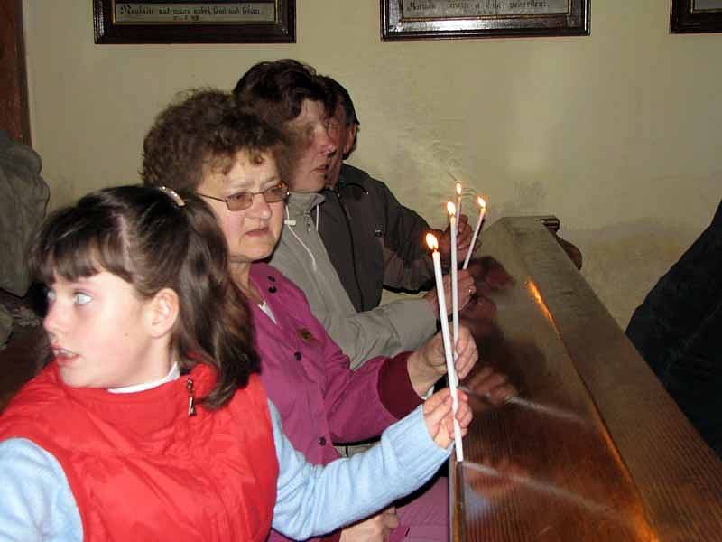 V kostele v Hrubém Jesníku se v sobotu večer  konala velikonoční bohoslužba.