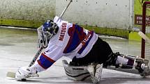 Z hokejového utkání druhé ligy Nymburk - Sokolov (2:7)