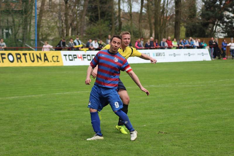 Z fotbalového utkání I.B třídy Loučeň - Pátek (4:0)