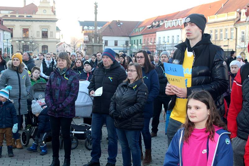 Z happeningu s názvem Poděbrady pro Ukrajinu na Jiřího náměstí v Poděbradech.