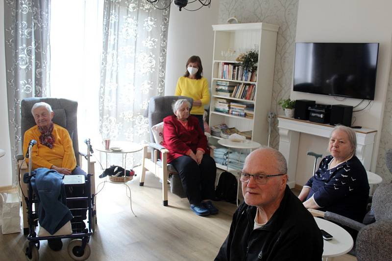 V Nymburce na labských terasách mají nové zázemí zdravotníci z Centra sociálních a zdravotních služeb. Vedle sídlí denní stacionář seniorů.