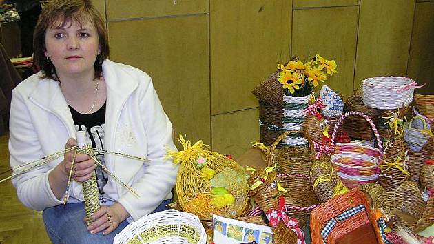 Velikonoční výstava představila rozličné jarní výrobky a jejich tvorbu.