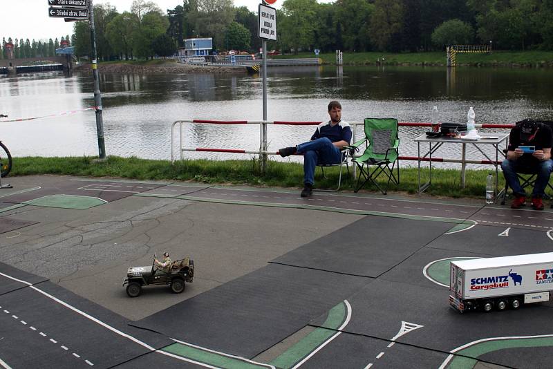 Na čtyři dny se na labském břehu usídlil už tradiční festival Lodě na Labi.