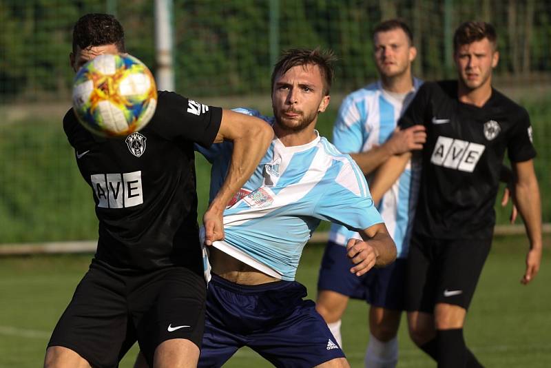 Z divizního fotbalového utkání Poříčany - Čáslav (2:0)