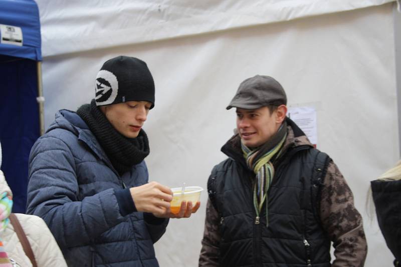 Sobota v Kostelní Lhotě: Kafest, soutěž o Lhoteckou bábovku a Svatomartinské hody