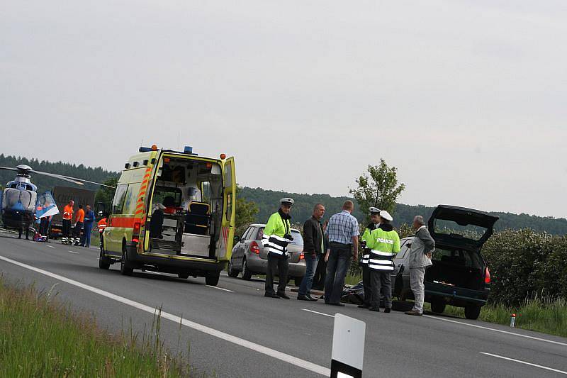 Smrtelná nehoda u Nouzova