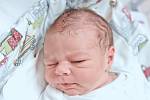 David Šimonek se narodil v nymburské porodnici 30. března 2022 v 15:45 hodin s váhou 4070 g a mírou 51 cm. V Lysé nad Labem bude chlapeček bydlet s maminkou Irynou, tatínkem Dominikem a sestřičkou Dominikou (3 roky).