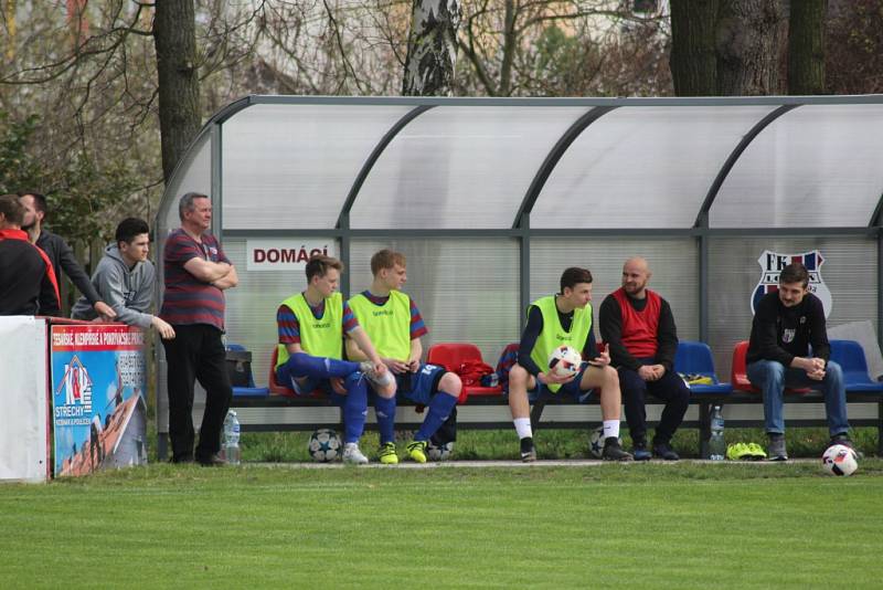 Z fotbalového utkání I.B třídy Loučeň - Pátek (4:0)